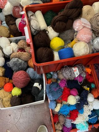 Tohle jsou útržky ze dvou předchozích Klubíčkobraní společně s @foacreatives a @honzikovaknitwear. Třetí Klubíčkobraní nás...