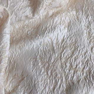 Ještě tento týden se můžete těšit na tuto a spoustu dalších jí podobných zamrzlých a třpytivých krás.✨